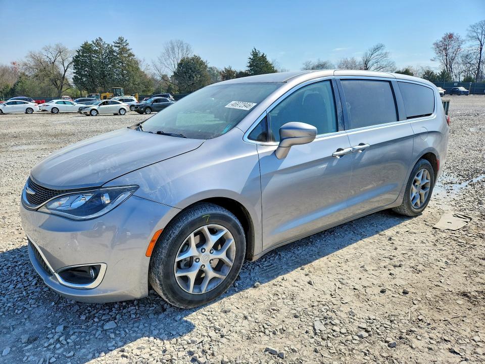 46972946 :رقم المزاد ، 2C4RC1FG6JR126461 vin ، 2018 Chrysler Pacifica مزاد بيع