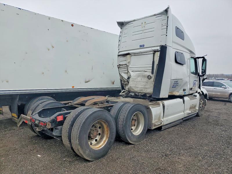 2020 Volvo Vn მანქანა იყიდება აუქციონზე, vin: 4V4NC9EH6LN242030, აუქციონის ნომერი: 47256846