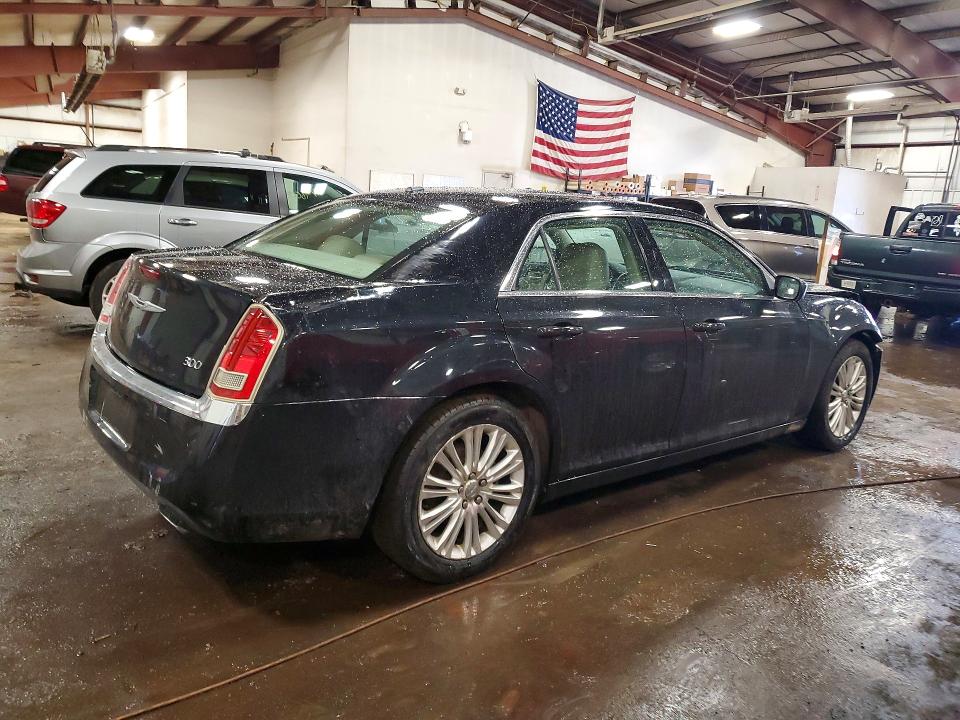 2013 Chrysler 300 მანქანა იყიდება აუქციონზე, vin: 2C3CCARG9DH585628, აუქციონის ნომერი: 41877676