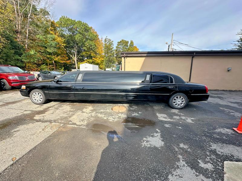 Aukcja sprzedaży 2005 Lincoln Town Car, vin: 1L1FM88W85Y654529, numer aukcji: 45443476