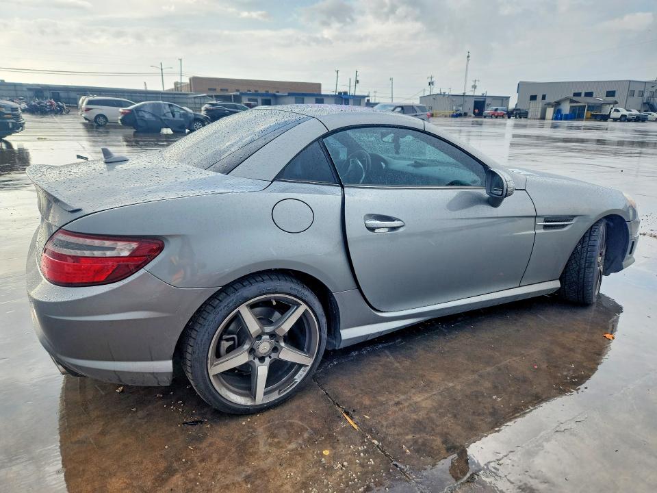 Продажа на аукционе авто 2015 Mercedes-benz Slk, vin: WDDPK4HA7FF104171, номер лота: 79991085
