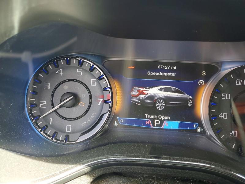 2015 Chrysler 200 მანქანა იყიდება აუქციონზე, vin: 1C3CCCDG4FN606415, აუქციონის ნომერი: 45848066