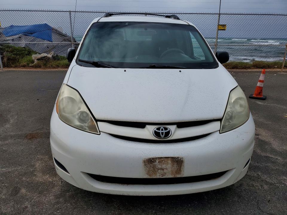 Aukcja sprzedaży 2010 Toyota Sienna, vin: 5TDKK4CC5AS306979, numer aukcji: 47654036