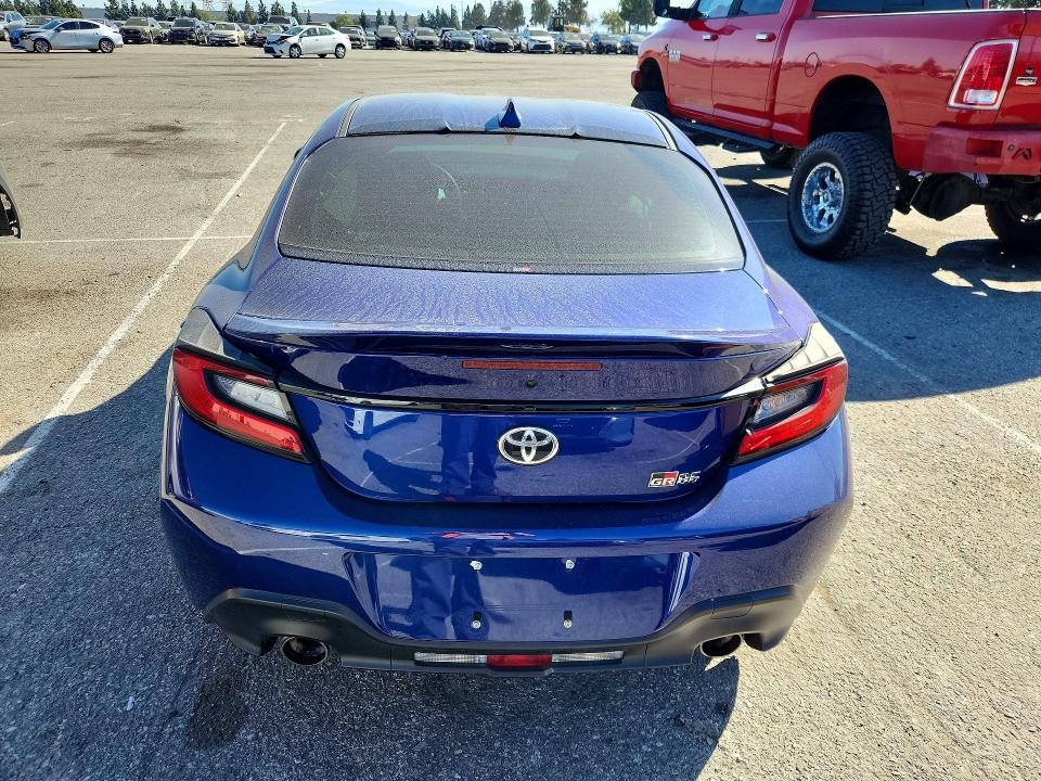 Продаж на аукціоні авто 2024 Toyota Gr86, vin: JF1ZNBE17R9758485, номер лоту: 46387236