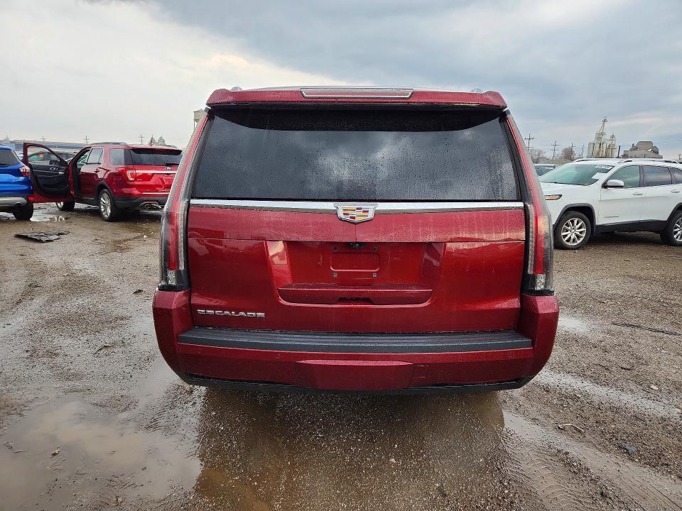 2017 Cadillac Escalade მანქანა იყიდება აუქციონზე, vin: 1GYS4BKJ9HR353207, აუქციონის ნომერი: 46039516
