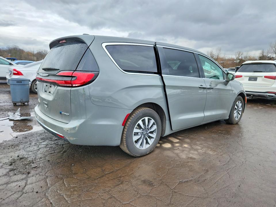Продаж на аукціоні авто 2022 Chrysler Pacifica, vin: 2C4RC1L77NR211013, номер лоту: 46369056