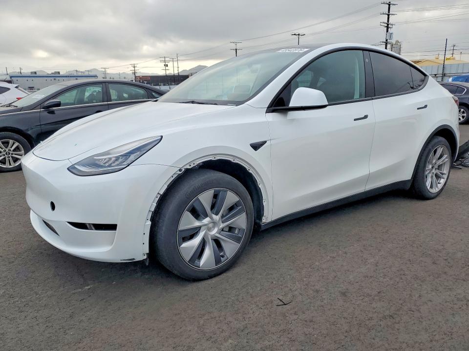 Auction sale of the 2023 Tesla Model Y, vin: 7SAYGDEE4PA092039, lot number: 45542876