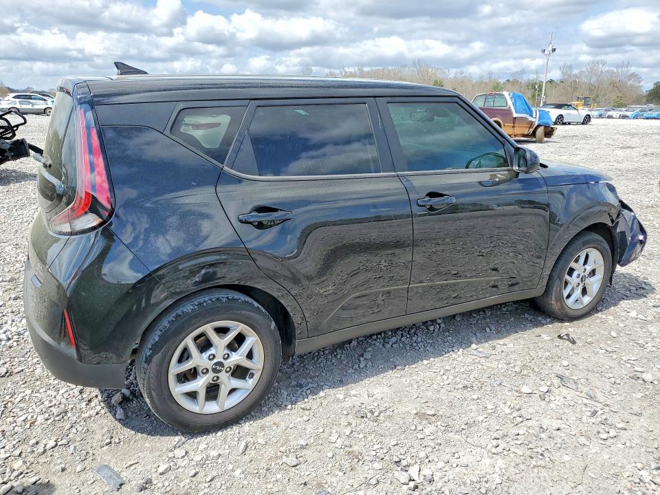 2023 Kia Soul მანქანა იყიდება აუქციონზე, vin: KNDJ23AU8P7875779, აუქციონის ნომერი: 45596176