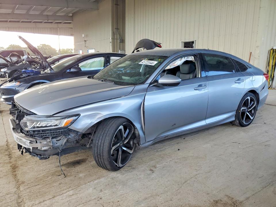 45733446 :رقم المزاد ، 1HGCV1F31KA159002 vin ، 2019 Honda Accord مزاد بيع
