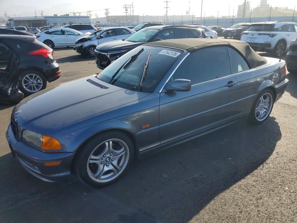 47542126 :رقم المزاد ، WBABS53411JU85756 vin ، 2001 Bmw 330 مزاد بيع
