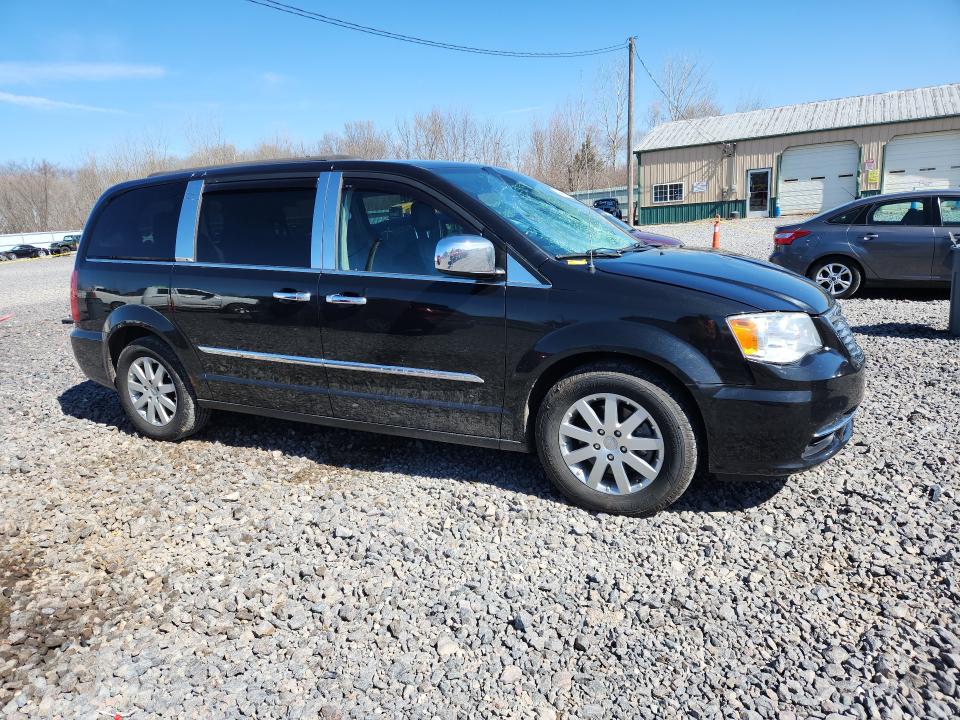 2015 Chrysler Town & Country მანქანა იყიდება აუქციონზე, vin: 2C4RC1BG4FR538844, აუქციონის ნომერი: 46096986