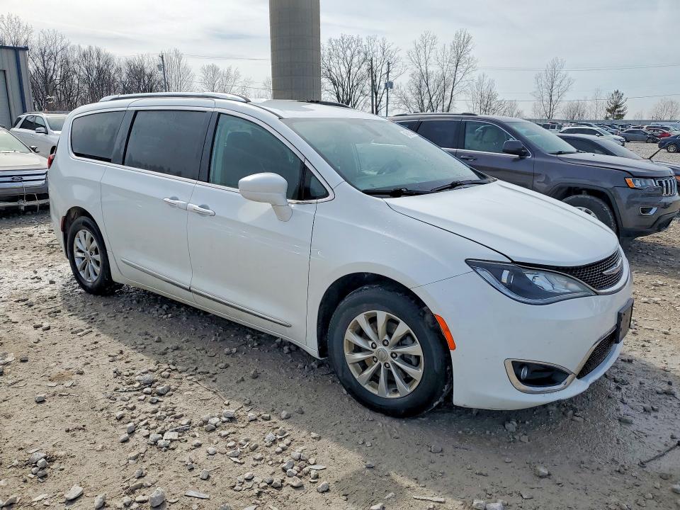 2018 Chrysler Pacifica მანქანა იყიდება აუქციონზე, vin: 2C4RC1BG1JR193054, აუქციონის ნომერი: 46515326