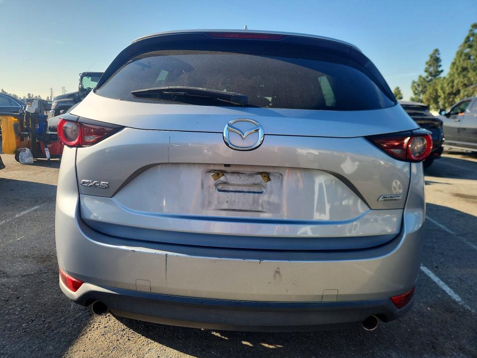 Продаж на аукціоні авто 2018 Mazda Cx-5, vin: JM3KFABM3J1471611, номер лоту: 47186436