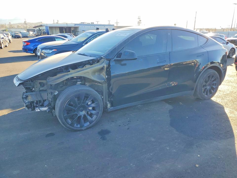 46271796 :رقم المزاد ، 7SAYGDEE4PA029765 vin ، 2023 Tesla Model Y مزاد بيع