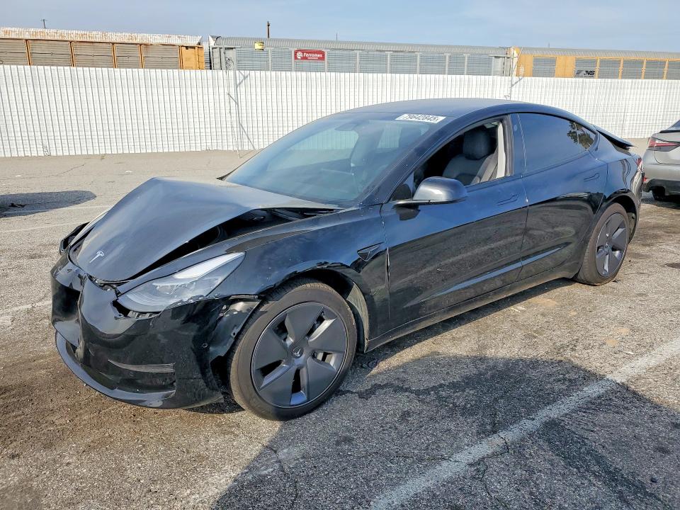79642845 :رقم المزاد ، 5YJ3E1EB2NF139070 vin ، 2022 Tesla Model 3 مزاد بيع