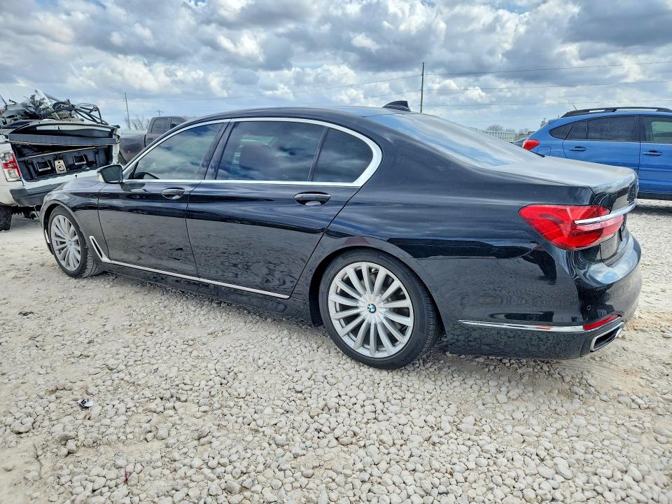 41959346 :رقم المزاد ، WBA7F0C51GGL99990 vin ، 2016 Bmw 750 مزاد بيع