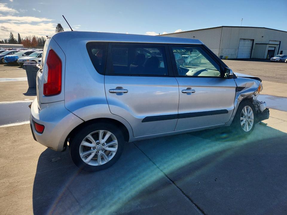 47594066 :رقم المزاد ، KNDJT2A69C7384589 vin ، 2012 Kia Soul مزاد بيع