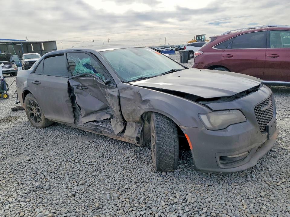 2022 Chrysler 300 მანქანა იყიდება აუქციონზე, vin: 2C3CCASG5NH164095, აუქციონის ნომერი: 79245685
