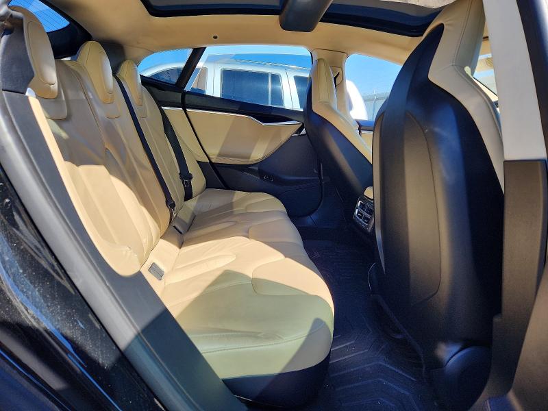 2013 Tesla Model S მანქანა იყიდება აუქციონზე, vin: 5YJSA1CG0DFP17672, აუქციონის ნომერი: 47390836