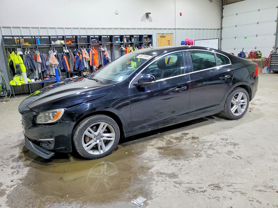 2014 Volvo S60 მანქანა იყიდება აუქციონზე, vin: YV1612FS7E2275916, აუქციონის ნომერი: 46873996