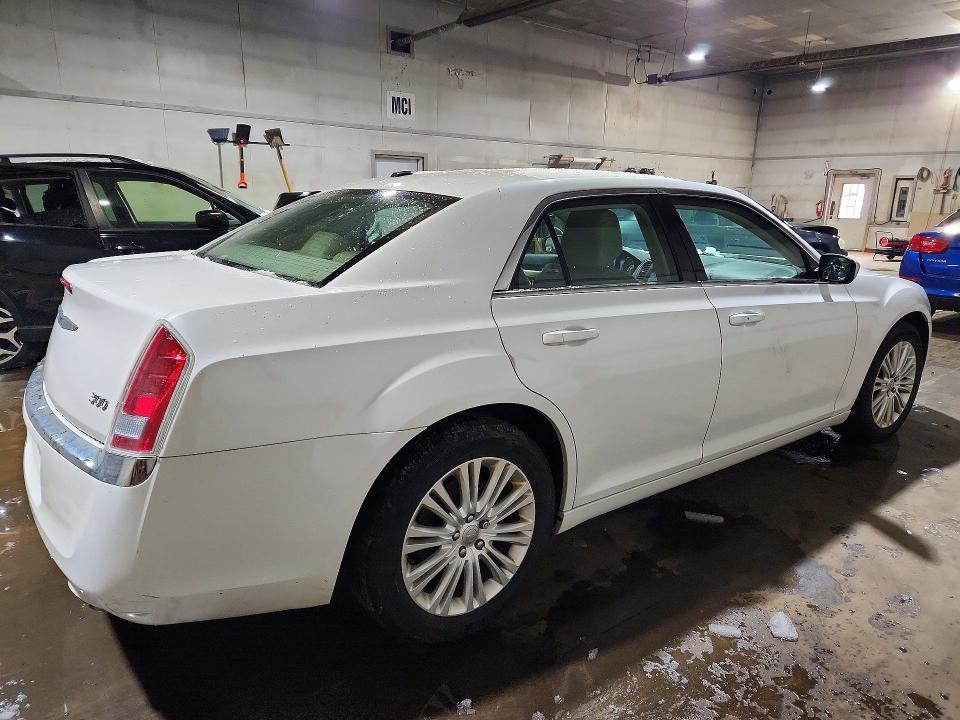 79639805 :رقم المزاد ، 2C3CCARG1EH308800 vin ، 2014 Chrysler 300 مزاد بيع