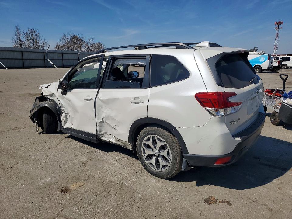 Продаж на аукціоні авто 2019 Subaru Forester, vin: JF2SKAEC1KH594762, номер лоту: 45660026