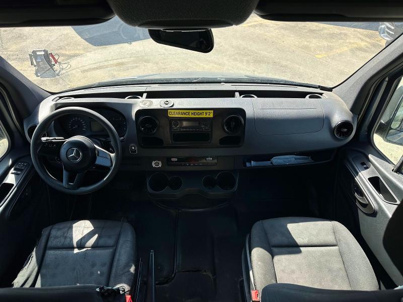 77342015 :رقم المزاد ، WD4PF0CD3KP099280 vin ، 2019 Mercedes Benz Sprinter مزاد بيع