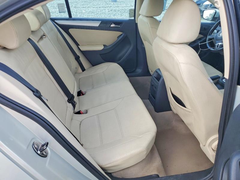47879386 :رقم المزاد ، 3VWLX7AJ1BM338545 vin ، 2011 Volkswagen Jetta مزاد بيع