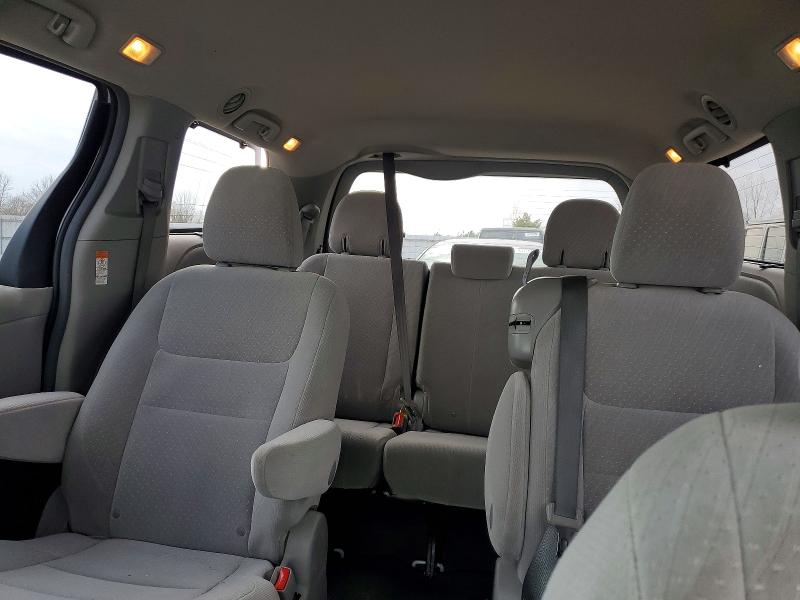 Продажа на аукционе авто 2017 Toyota Sienna, vin: 5TDKZ3DC5HS808048, номер лота: 46752176