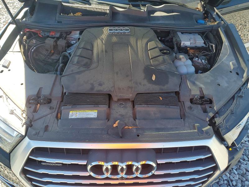 2018 Audi Q7 მანქანა იყიდება აუქციონზე, vin: WA1VAAF70JD050690, აუქციონის ნომერი: 47166526