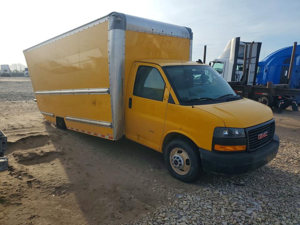 48548666 :رقم المزاد ، 7GZ37TC71PN003802 vin ، 2023 Gmc Savana مزاد بيع