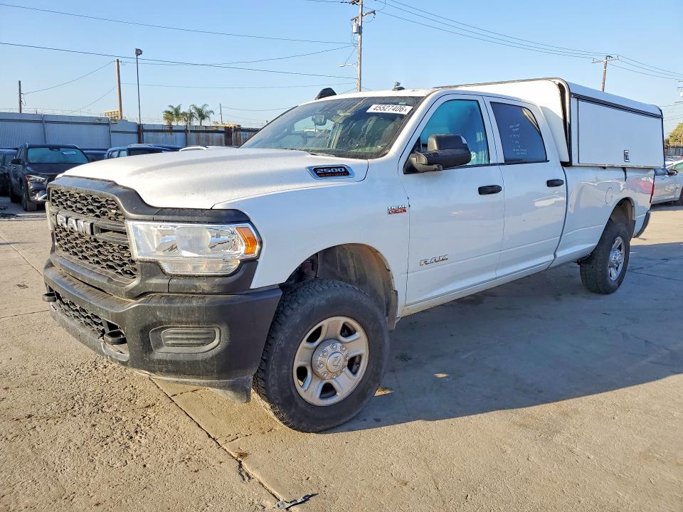 45527406 :رقم المزاد ، 3C6UR5HJ0NG203031 vin ، 2022 Ram 2500 مزاد بيع