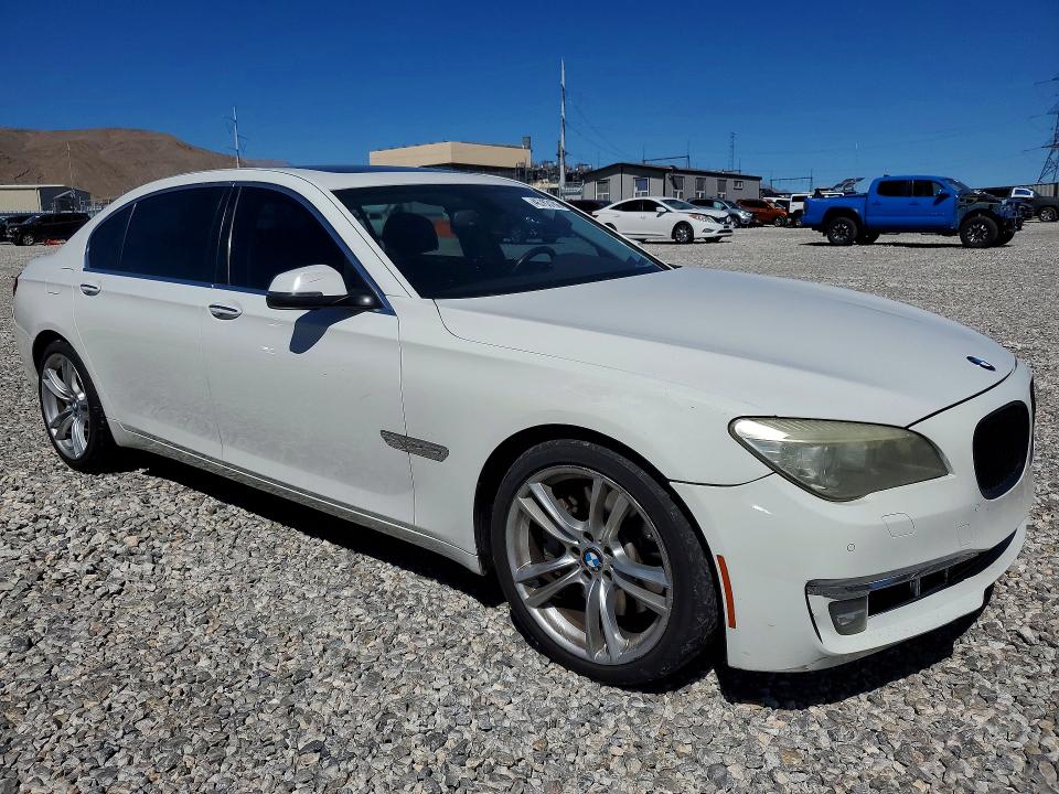 2013 Bmw 750 მანქანა იყიდება აუქციონზე, vin: WBAYE8C54DDE22197, აუქციონის ნომერი: 46763186