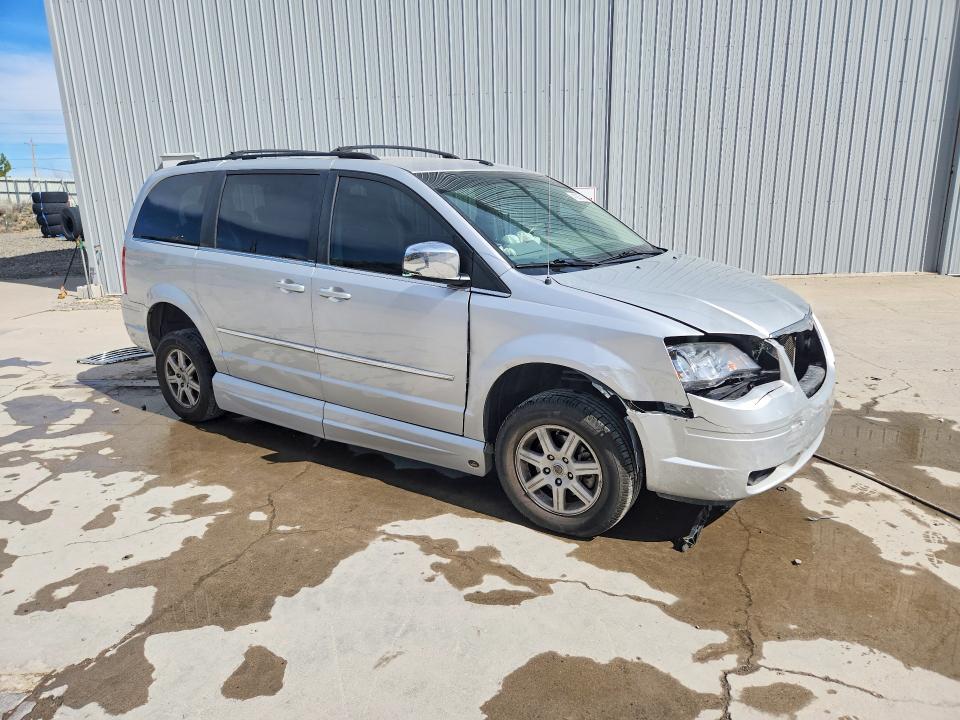 46235716 :رقم المزاد ، 2A4RR5D1XAR397909 vin ، 2010 Chrysler Town & Country مزاد بيع