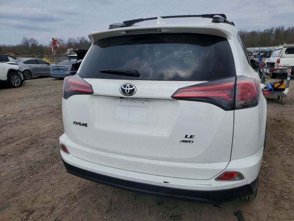 48246986 :رقم المزاد ، JTMBFREVXJJ718196 vin ، 2018 Toyota Rav4 مزاد بيع