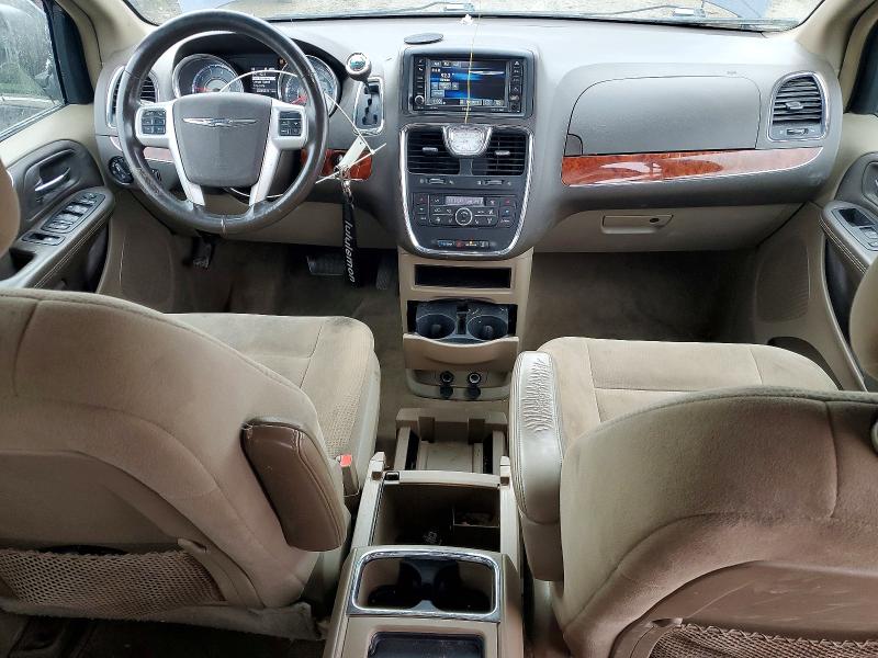 2016 Chrysler Town & Country მანქანა იყიდება აუქციონზე, vin: 2C4RC1BG4GR158341, აუქციონის ნომერი: 79784095