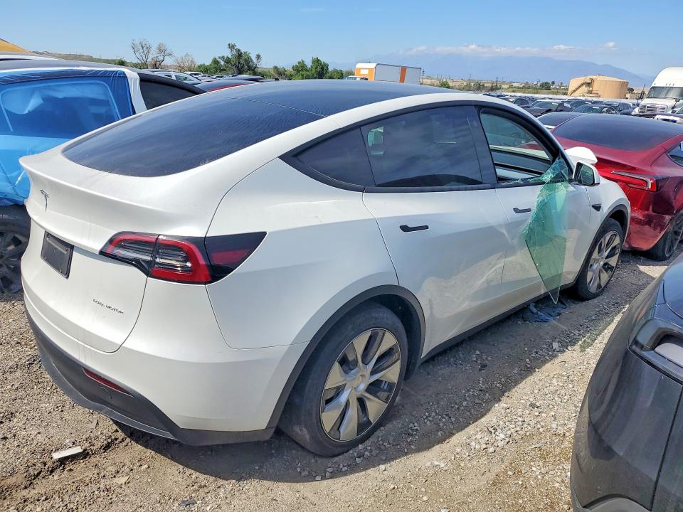 2023 Tesla Model Y მანქანა იყიდება აუქციონზე, vin: 7SAYGAEE7PF757467, აუქციონის ნომერი: 74088635