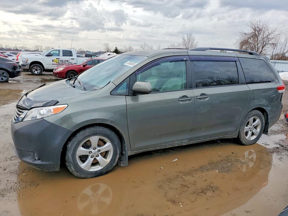 Продажа на аукционе авто 2011 Toyota Sienna, vin: 5TDKK3DC3BS125079, номер лота: 78534695