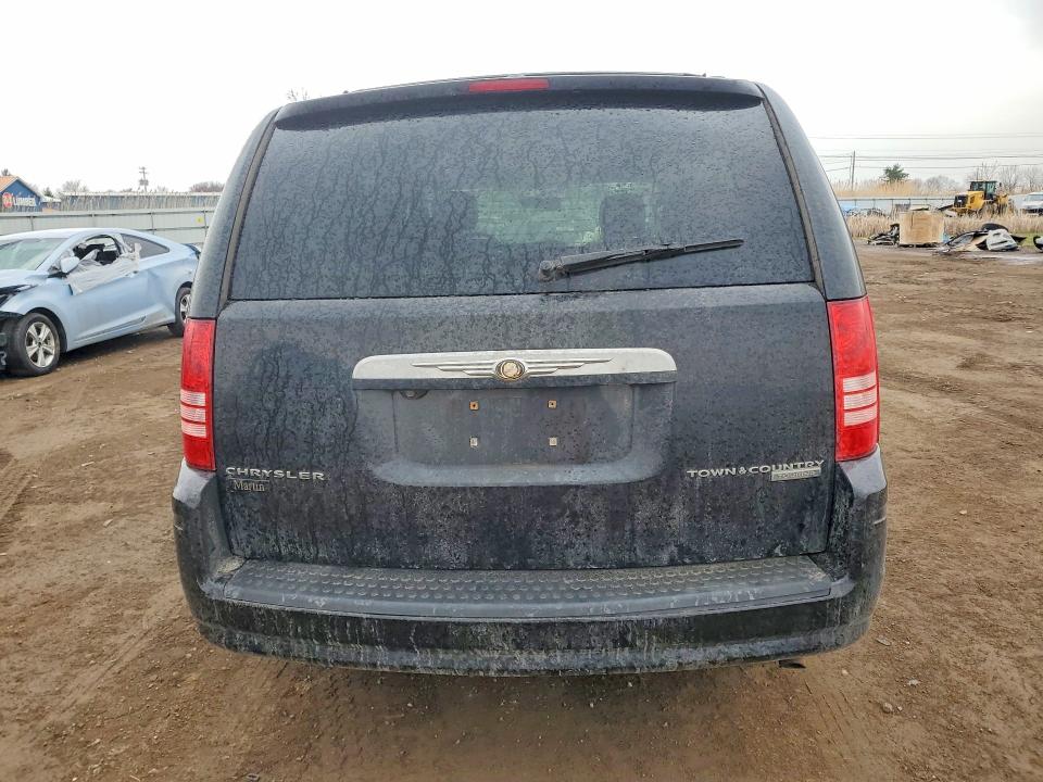 46915506 :رقم المزاد ، 2A4RR5D17AR113331 vin ، 2010 Chrysler Town & Country مزاد بيع