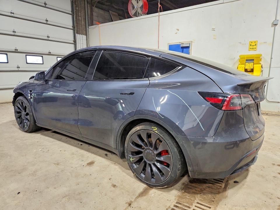 77600375 :رقم المزاد ، 7SAYGDEF5NF465338 vin ، 2022 Tesla Model Y مزاد بيع