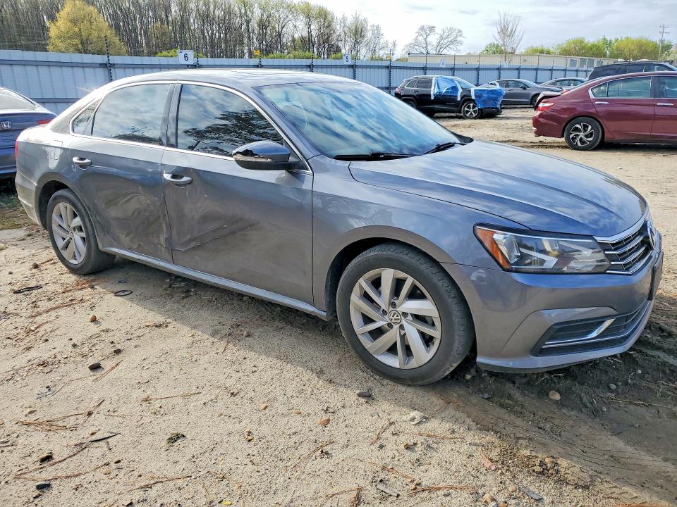 2018 Volkswagen Passat მანქანა იყიდება აუქციონზე, vin: 1VWBA7A33JC021588, აუქციონის ნომერი: 47558446