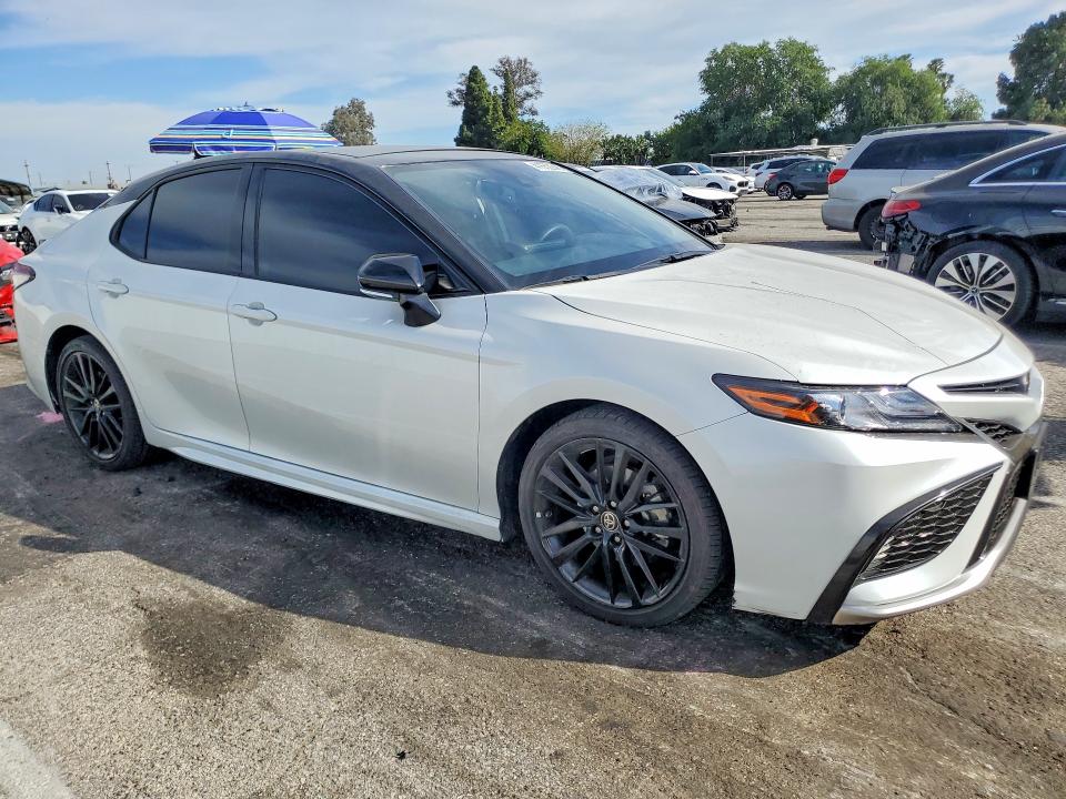 41652246 :رقم المزاد ، 4T1KZ1AK2RU101417 vin ، 2024 Toyota Camry مزاد بيع