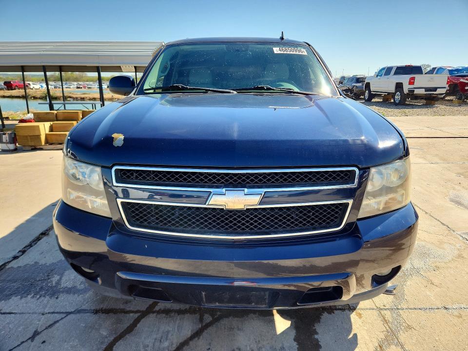 2008 Chevrolet Suburban მანქანა იყიდება აუქციონზე, vin: 1GNFC16JX8J192743, აუქციონის ნომერი: 46850996