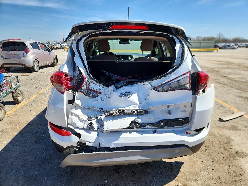 47050446 :رقم المزاد ، KM8J33A26HU297515 vin ، 2017 Hyundai Tucson مزاد بيع
