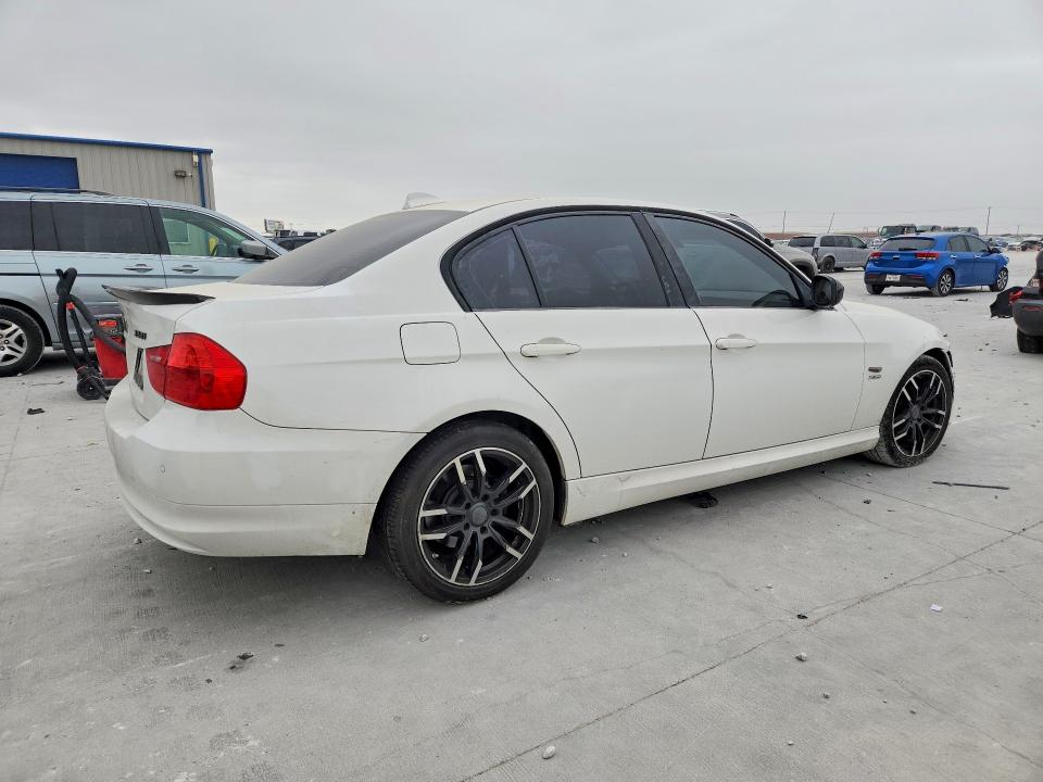 47954416 :رقم المزاد ، WBAPK5C5XBA654138 vin ، 2011 Bmw 328 مزاد بيع