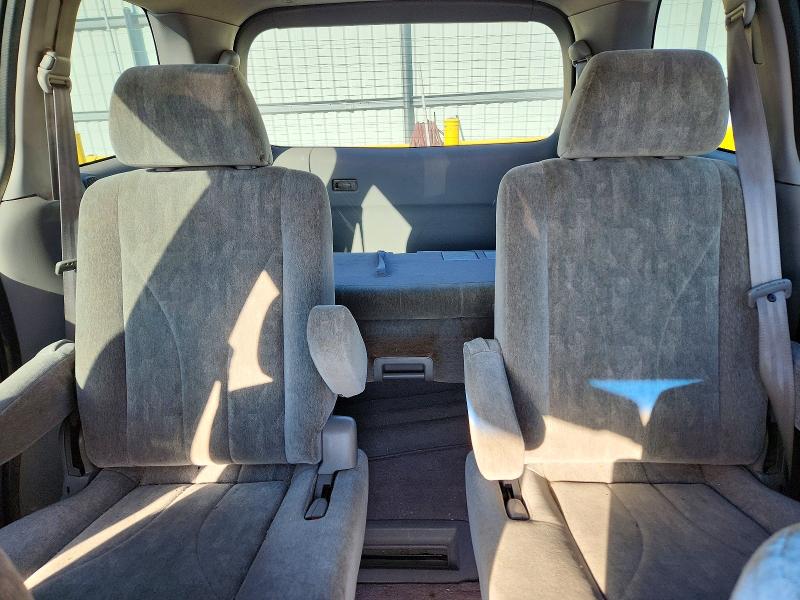 47263636 :رقم المزاد ، JM3LW28G6Y0102527 vin ، 2000 Mazda Mpv مزاد بيع