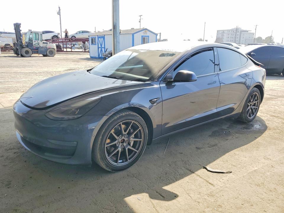 Продажа на аукционе авто 2022 Tesla Model 3, vin: 5YJ3E1EB9NF172406, номер лота: 46924856