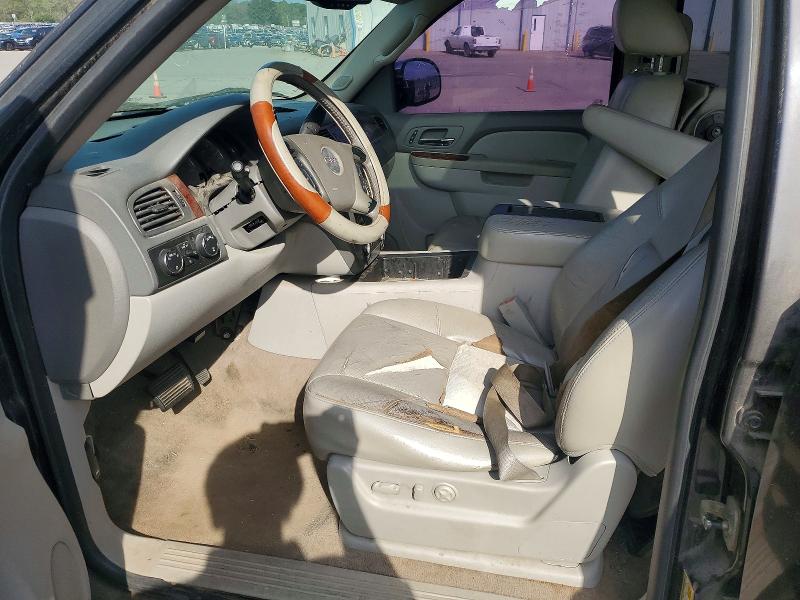 2010 Gmc Yukon Xl მანქანა იყიდება აუქციონზე, vin: 1GKUKKE37AR228573, აუქციონის ნომერი: 47952556