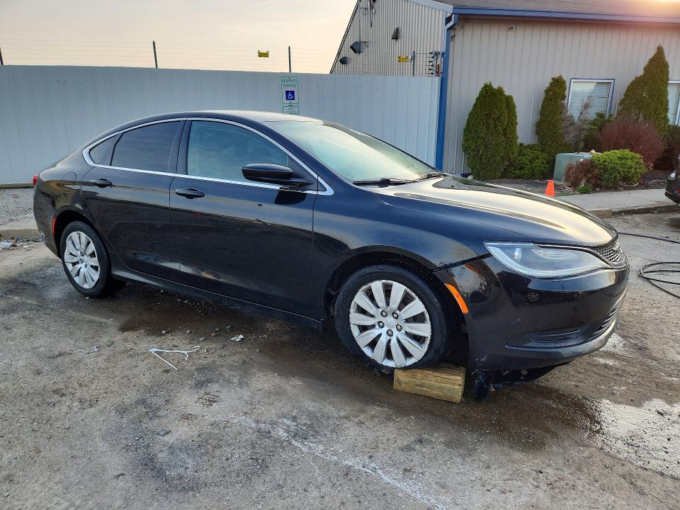 Продаж на аукціоні авто 2016 Chrysler 200, vin: 1C3CCCFB8GN130852, номер лоту: 46729176