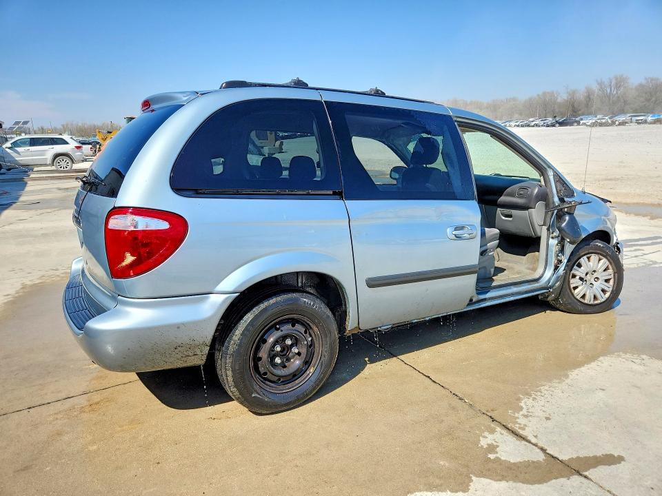 47588126 :رقم المزاد ، 1A4GP45RX6B549642 vin ، 2006 Chrysler Town & Country مزاد بيع